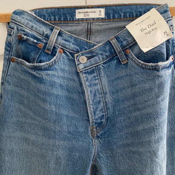 NWT Dad Jeans - Abercrombie & Fitch - Picture 1 of 4